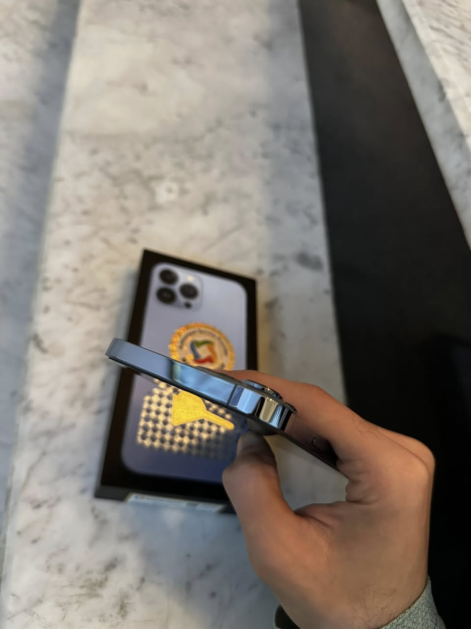 13 Pro Max 256G
لون بحري 
شرق اوسط ماستر
ذاكرة 256G 
الجهاز مكفول ما مفتوح ولا مصلح 
نظافتة 1000‎%‎ شخط واحد مبي 
بطارية 78‎%‎ بلادية (الصرف جداً جداً طبيعي وع الفحص) 
ملحقات كاملة كارتون وكيبل 

645 الف بي مجال بسيط 
***********
