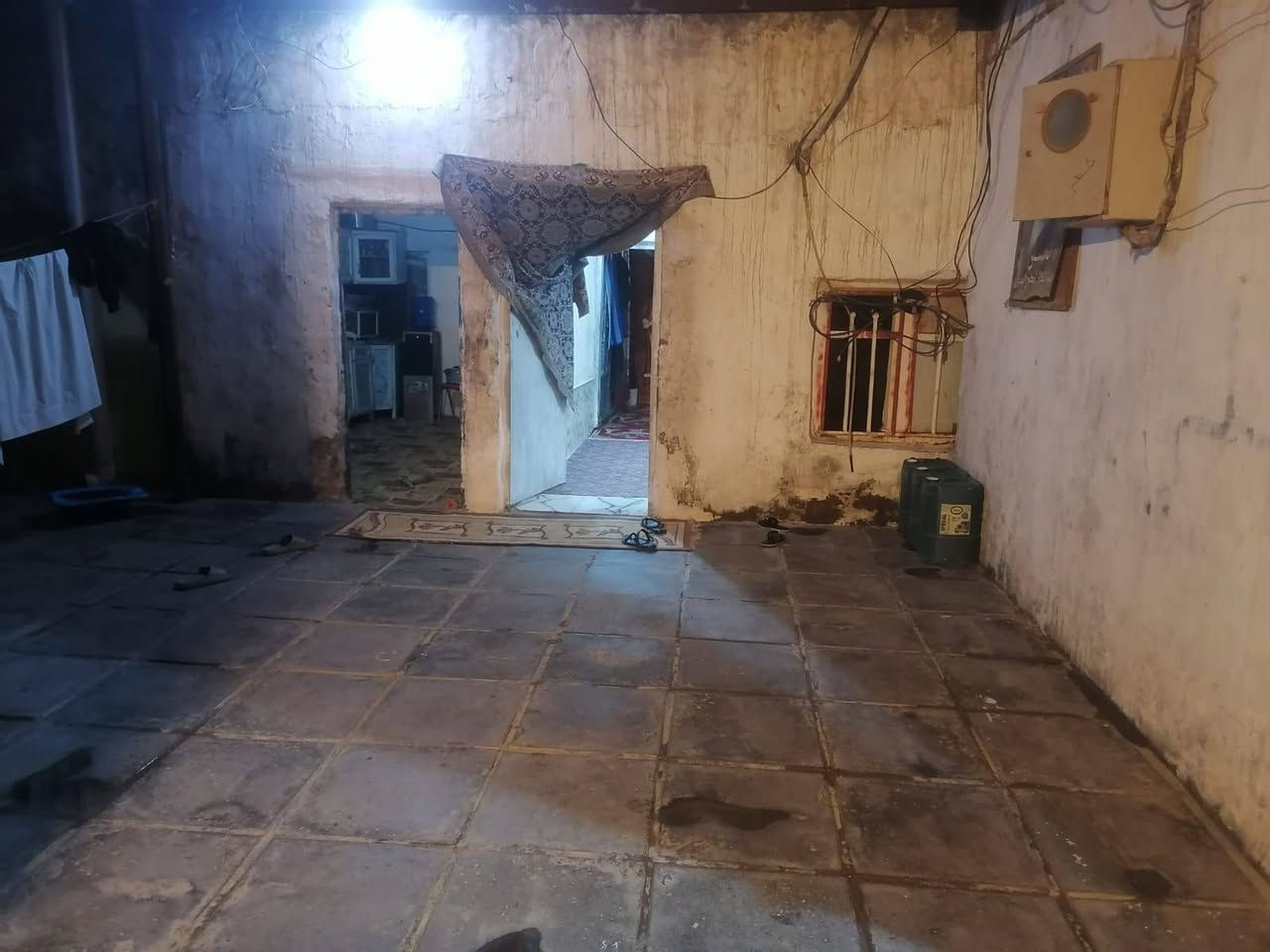 بيت تجاوز بلغراف
قرب حسينيت المصطفه حي ام القريش الشراي يتصل وبلخدمه ***********
