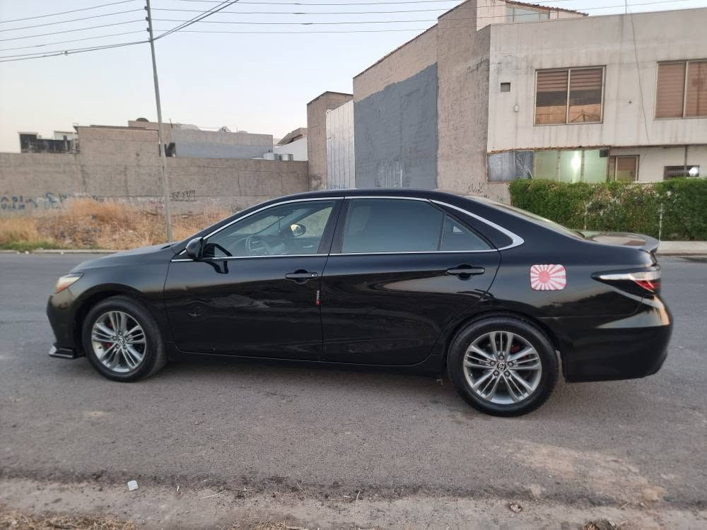 Toyota camry 2015 se  

کامری ٢٠١٥ se ئەمریکی ڕەشی بریسکە
 ٤ بستۆن

تەحەکوماتی سوکان تحدید سورعە
پادڵ شەفت و گێر سپۆرت و تۆماتیک
کوشن نیو جلد کوشنی سایەق کارەبایە

گێر و مەکینە نەکراوەتەوە 
٢٤٧ هەزار کم ڕۆیشتوە 
٣ پارچەی پێشی بۆیاخە
زۆر بە کەمی ناوی گرتوە 
سەقف وسنوق کاڵبونەوەی هەیە
یەک دو پەڵەی بچووک ساردی هەیە 

بۆ زانیاری زیاتر/ ژ.م   *********** أربيل, العراق
