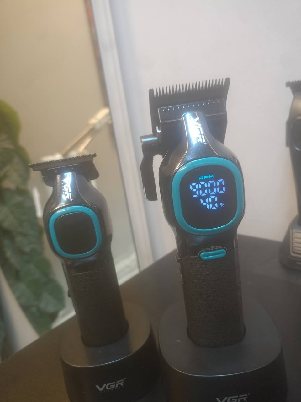 سلام عليكم
بكج VGR اصلي الشكل الحديث للبيع، قيم بس لا تكسر بل سعر مكاني بغداد المشتل،


**إذا كنت صاحب هذا الإعلان وتريد حذفه لأي سبب، رجاءا أرسل رسالة إلى الدعم الفني**