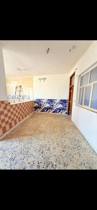 حي الحسين • ١٠٠م • ٢غرف نوم