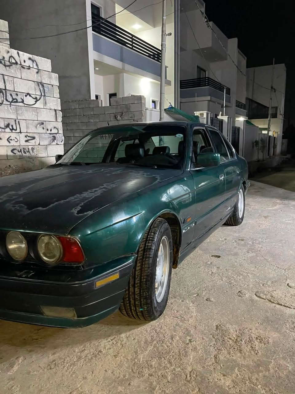 السلام عليكم
سياره بي ام دبليوBMW
موديل ٩٢
بدون صبغ
بدون ضرر
طخم تايه جديد
باتري جديد
كير مكينه شرط
حجم المحرك٥٢٥
باسمي
كوبون بانزين
فول عادي
الجوم كهرب 
كير ولكسن جدد مبدلين
***********
السعر ٣٨ بيها مجال للطيبين
