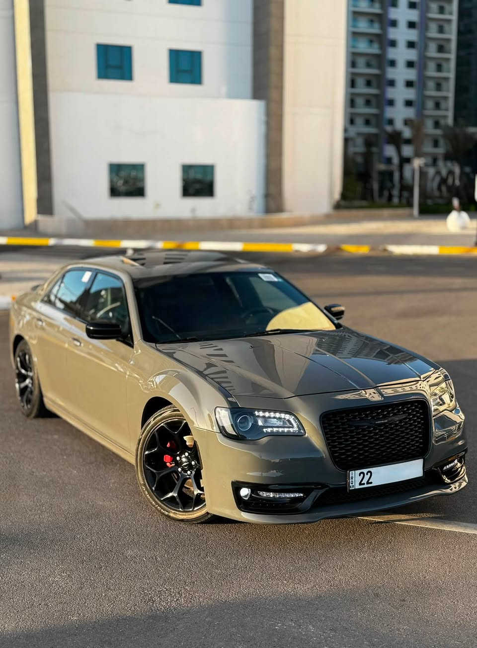 طك كارتون مخزن كندي كفالة عامة 
للبيع ب سعر البلاش كرايسلر اوباما اسمنتي 2018 S 
رقم اربيل الدولي الجديد ب اسمي شخصياً تحويل ثاني يوم 
ممشى 50 الف ب حالة الوكالة فول مواصفات للأخير 

بانوراما _ كشنات حضن S تطريز _دخول ذكي _تشغيل عن بعد
بجم عريض _  شفتات ستيرين _شاشه apple car play andiroa auto _ سستم صوت بيتس  10 سماعات دمام بل صندوق _كير ماوس _تحكمات بل ستيرين _ انارة لد نهاريه _لايت عدسة تفاعلي _ كاميرا خلفية _حساسات _كشنات اماميه تدفئة تبريد _خزن ميموري _تبريد قطعتين 

مكاني بغداد الكرخ قرب المطار 

السعر 274 وبيها مجال

للاستفسار الاتصال على الرقم 
***********
