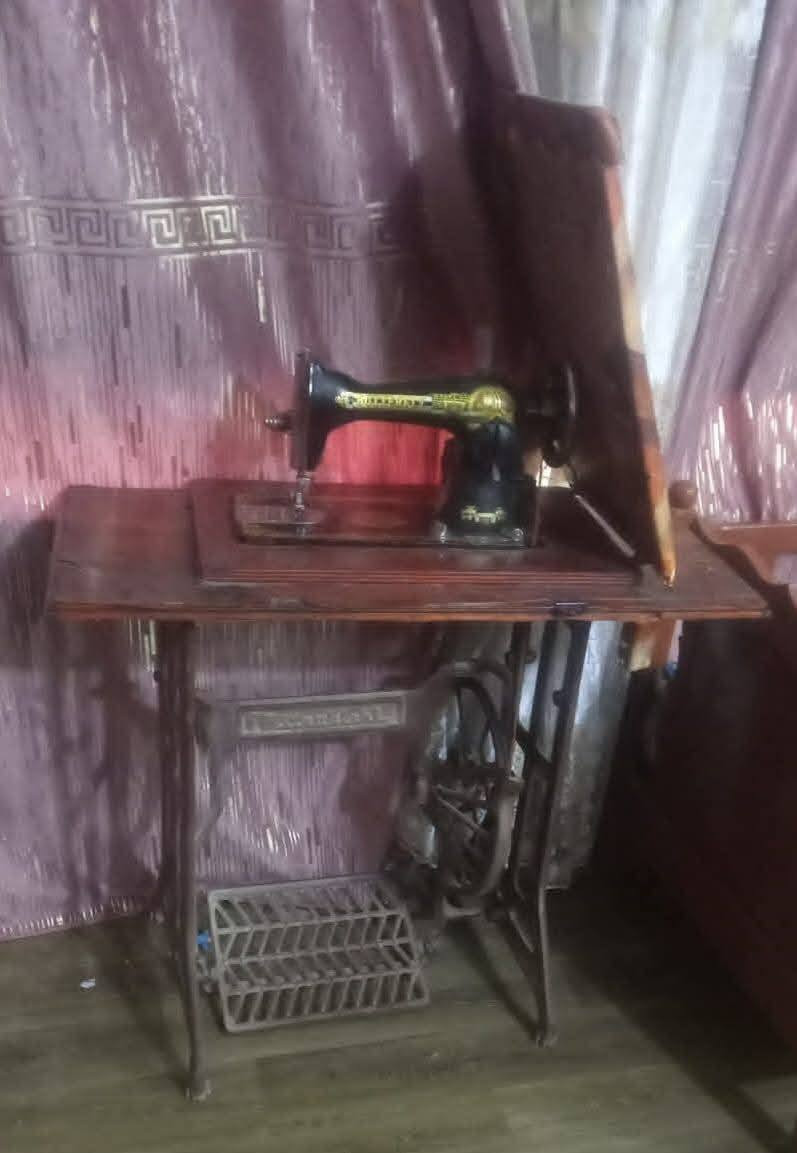 غراض للبيع
بغداد المحمودية 
المكان قرب مستوصف المحمودية مَقابل مستشفى الأسنان الصحي
ثاني محل 
***********
***********
اللهم صل على محمد وال محمد
