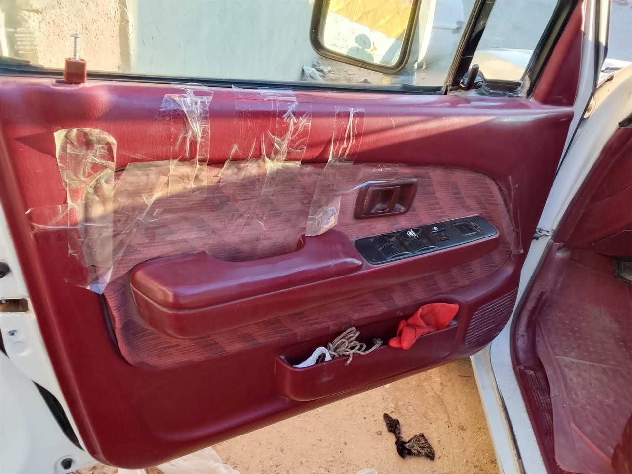 تيوته موديل 98فول محسن سيارة جاهزه السعر 92وبيه مجال ***********مراوس نيسان
