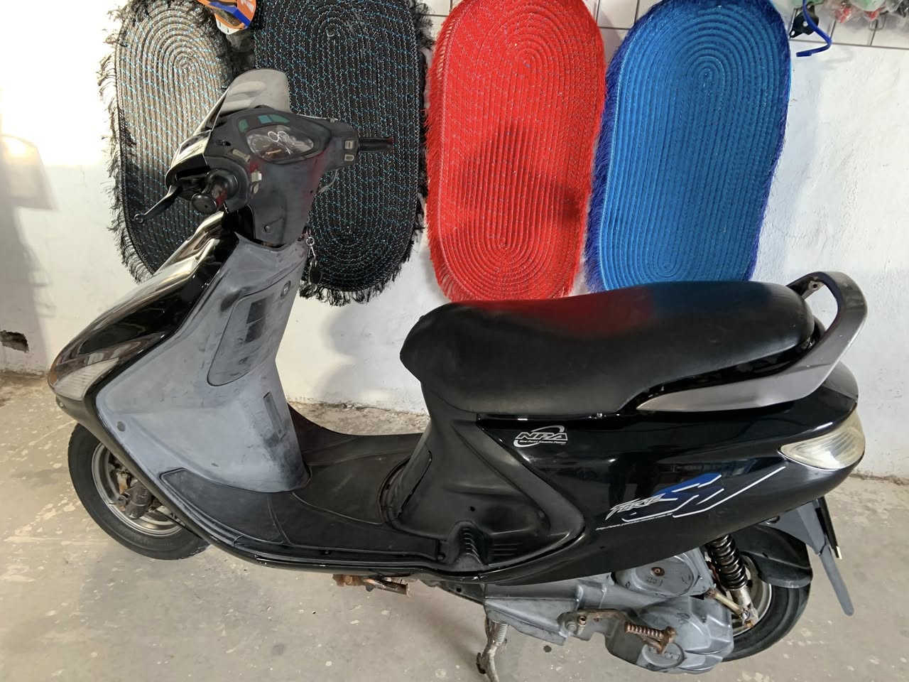 فراشه فحل دراجه رمبه نازله قبل شهري  مو مال شارع. بلادي مكينه بلادي خرسه معدل 120 شرط ملاح بلادي تايرات جوبلس بلادي حته قبق الكلج مامفتوح   مابيهه نقص برغي السعر 550 وبيهه مجال  مكاني الحمزه الغربي الغزالي ***********
