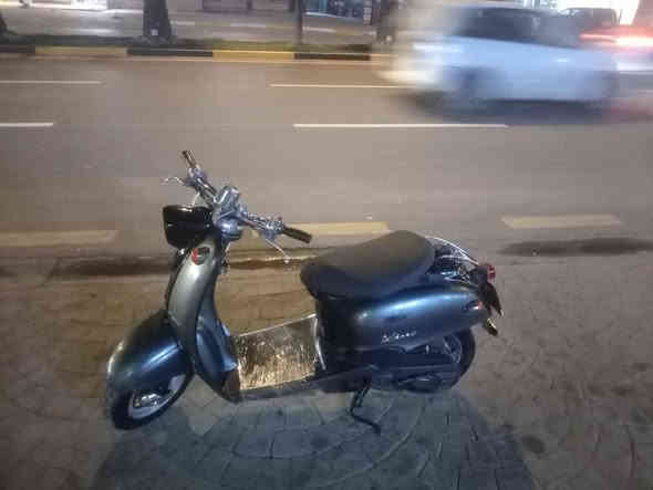 كلاسك فحل سلف وهندر شلعه معدل كهربائيات كلها شغاله السعر ٣٠٠ وبيها مجال بسيط السكن البنوك الاتصال *********** بغداد
