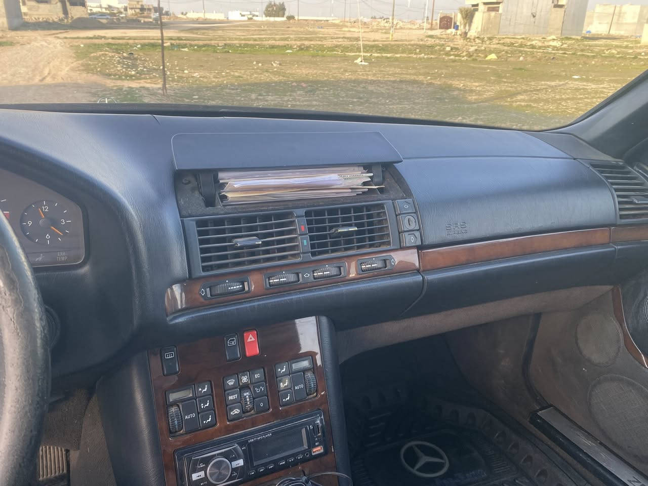 مارسيدس شبح ٥٠٠ موديل ٩٥ بيع مستعجل محرك كيرك حداديه نضيف السعر ٧٨ رقم دولي كركوك رقم موبايل ***********
