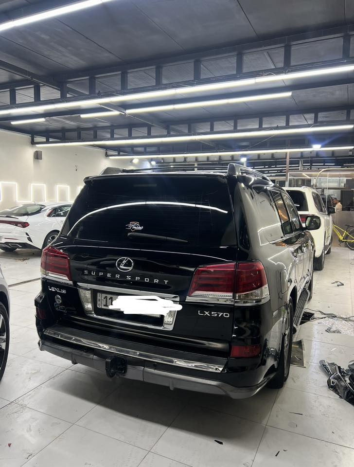 لكزس LX570 2012
Super sport
اعلى فئة 
رقم بغداد 
مكينة وكير مشروط 
ادامة كاملة جاهزة من كلشي 
السعر 354 وبيها مجال بسيط 
للاستفسار التواصل ***********

