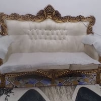 كنب • ديكور منزلي • للبيع