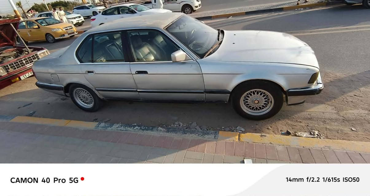 سلام عليكم  بي ام دبليو 730موديل 91 رقم بغداد  سنويه نافذه واني اتحمل جميع  مصاريف.  جاهزة سياره سعر.  33
***********
