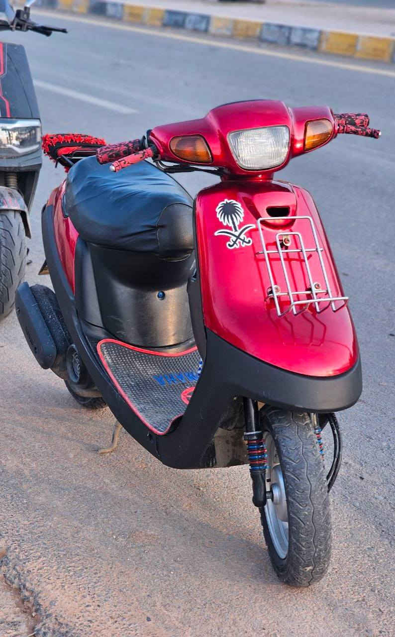 للبيع ماطور بوتين نضيف دبل سكريته لامعمر ولا مفتوح صوته ناعم شي مرتب وايرمنيه شغال يعوزلو باتري قوي للسلف بس. لا عطلات ولاشي تاخذو فلوسك ماتروح بلاش.
سعرو 375 بي مجال للطيبين 
***********
