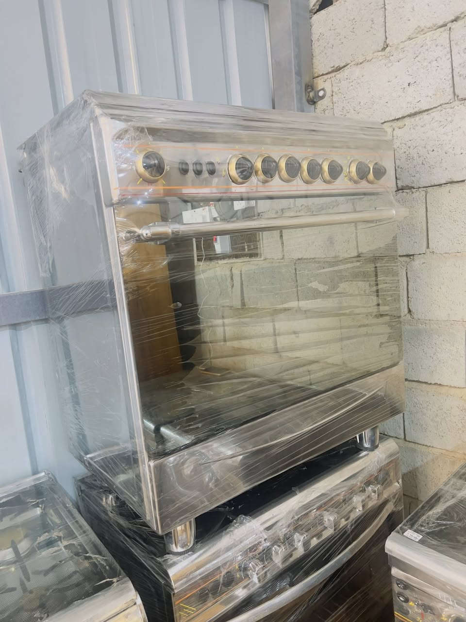 تم وصول وجبة جديده من الطباخات البالة المصري في معرض ومزاد النورين. العنوان كاطون الرحمه مجاور ماركت سما. ملاحظه مستعدون لشراء كافة الاثاث المنزلي وغرف النوم  للتواصل ***********
