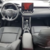 كورلا كروز فئة XSE أمريكي موديل 2024 ماشيه 12700 كيلو  متر  قابل للزيا...