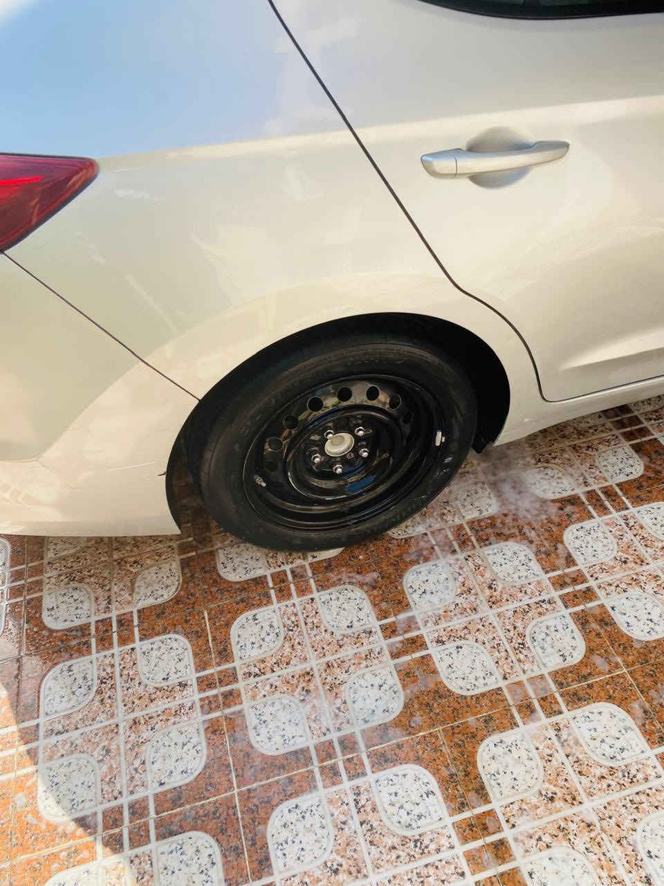 النترا 2018 أمريكي مكينة 2000 مكفوله من الصبغ بيها بارد بالبنيد السعر 128 رقم بصره إنكليزي  ***********
