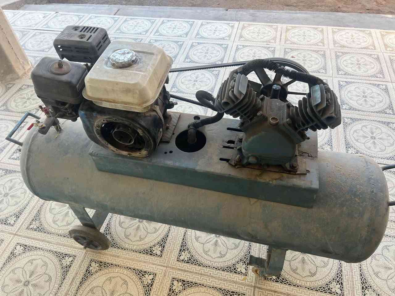 للبيع…..
كمبريسر هواء بانزين
عدد البساتم 2

السعر 200 الف


**إذا كنت صاحب هذا الإعلان وتريد حذفه لأي سبب، رجاءا أرسل رسالة إلى الدعم الفني**