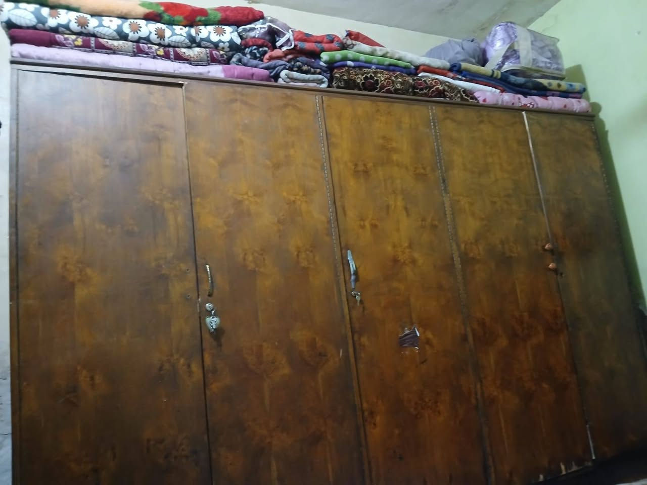 كنتور للبيع السعر 75 الف بغداد الاورفلي للاستفسار ***********
