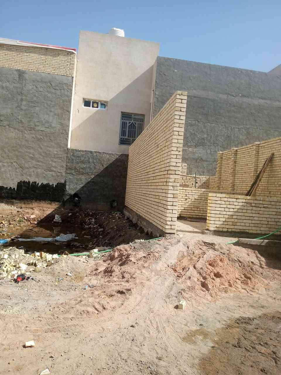 خلفه بناء متفرغ حالين ***********
