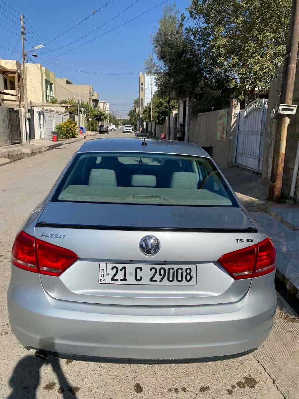 باسات خليجي للبيع محرك ٥ سلندر
بها اربع شبر مكانات بارد. بدون دواخل. بجم كبس امامي وخلفي. ماشيه ٢١٣الف كيلو متر
بها بطاقة بنزين
شرط تحويل
سعرها ١٤٠ ورقه وبها مجال قليل
***********
