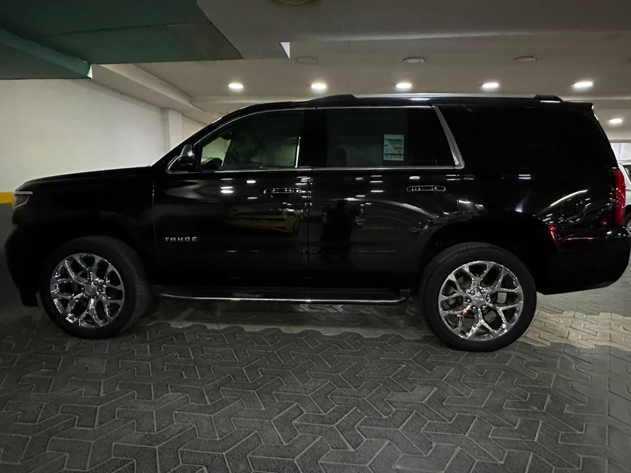 � شفروليه تاهو 2020 – فئة (برايمر)
خليجي | مكفول | رقم بغداد | فول مواصفات 1/1
🔹 الممشى: 97,000 كم
🔹 وارد خليجي – استخدام شخصي نظيف
⭐ المواصفات (فئة البرايمر) معروفة للجميع منها
 • محرك V8 سلندر
 • نظام الدفع الرباعي
 • مقاعد جلد فاخرة مع تبريد وتدفئة 
 • تشغيل بصمة + دخول ذكي
 • فتحة سقف
 • رادار أمامي + تحذير تصادم
 • باب خلفي كهربائي
     •      السعر 415 ورقة 

📞 للاتصال ***********
واتس اب علرقم

https://wa.me/9647731133492
