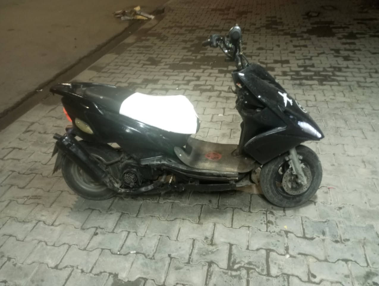 سلام عليكم ماطور ماكس للبيع نكره سلف اي عيب مابي السعر 160وبي مجال حك الجيه عنوان كركوك عروبه شراي اتصل ***********مكلف بل نشر شراي اتصل
