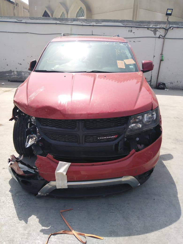 دوج جورني
موديل 2020
رقم كربلاء حره
المواصفات 
1-اللون احمر
2-فئة كروز رود
3-بصمة ابواب 
4-شاشه كبيره لمس
5-كامره خلفي دوار
6-حساس خلفي
7-فتحه بالقماره
8-تبريد مركزي ٣ قطع 
9- 7 راكب
10-كشنات جلد ومخمل
11-ويل كب كروم
12-مكينه 4 سلندر
13- ضررها تبديل باب والباب الاصلي موجوده ضربة الباب خفيفه
وتبديل جاملغ وتصليح البنيد شويه مضرر
14-السياره نظيفه
السعر150 وبيها مجال


**إذا كنت صاحب هذا الإعلان وتريد حذفه لأي سبب، رجاءا أرسل رسالة إلى الدعم الفني**