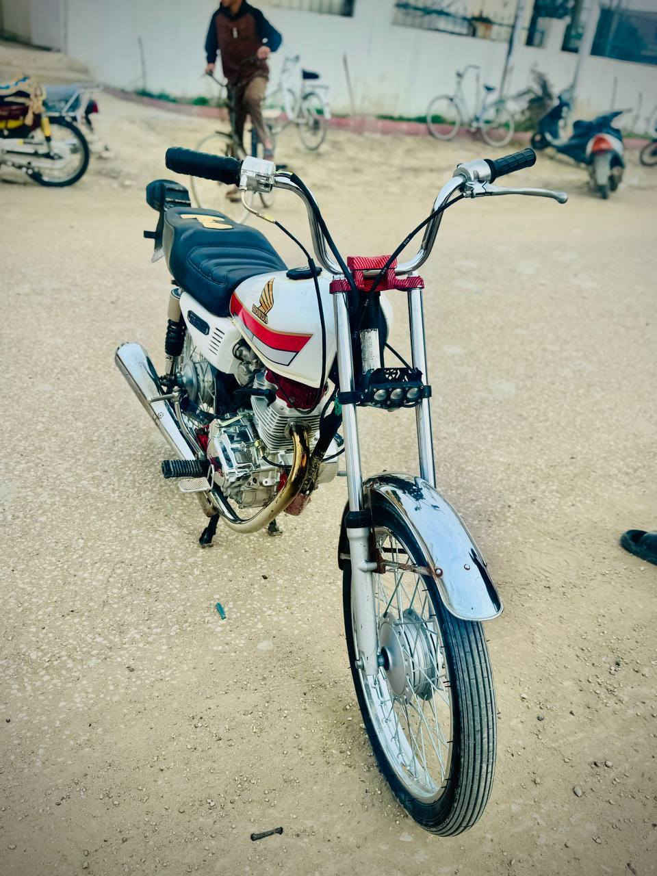 نامه تيربو 25 شاصي 17 أوراق دراجه ناشفه وتخبل كفاله ب575 وبيه مجال


**إذا كنت صاحب هذا الإعلان وتريد حذفه لأي سبب، رجاءا أرسل رسالة إلى الدعم الفني**