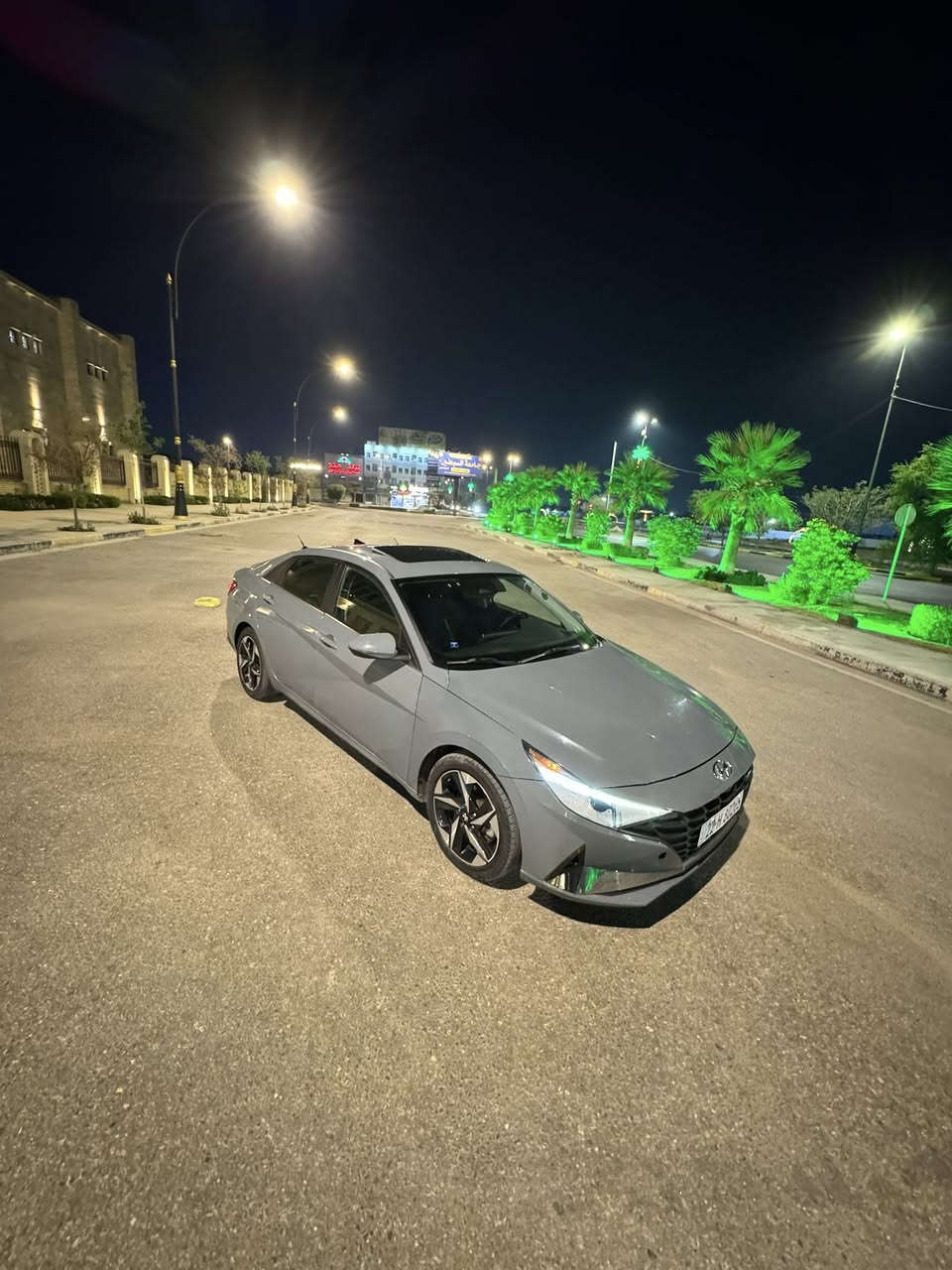 السلام عليكم
هونداي النترا للبيع موديل 2021 رقم اربيل الجديد 
لون سمنتي مابيها حادث بس كلير حزام من امريكا بدون قماره وجنطه 
المواصفات 
بصمه + بصمه ابواب 
فتحه 
تشغيل عن بعد 
شاشه الكتروني 
لد نهاري + لايت زنون 
داخل اسود
فول تحكم استيرن
ثلاث انظمه قياده
اناره بالدشبول
السياره ماشيه 60 الف مايل 
رادار امامي مع رادار جانبي 
ويل كب توقف ذاتي عنده الاقتراب 
محرك 2000 دوش بانزين فقط
وباقي المواصفات المعروفه 
مكان السياره كربلاء
الهاتف ***********
