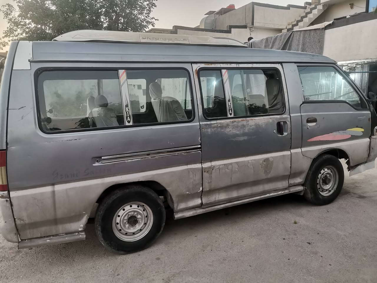 بەناوی خوای گەورە ئەم پاسە بۆ فرۆشتن هۆندای گاز مۆدێل ٩٣ مەکینە گازی عادی سەیارەکە گێڕ عادیە گێڕ و مەکینەو تەقەو ڕەقەی بەشەرتە هەیکەل و ناوی زۆر جوانە سەیارەکە سەنەوی ئەسڵیە وەکالە و پاکانەشی لەگەلە بەشەرتی ئەوەلیات و مەفرەزەو هەمو شتێک سەیارەیەکی زۆر جایز و مەزبوتە ماڵی کاسپیە نرخی ١٨ گەڵا خوار بازاڕ  شوێن نزیک پیرەمەگرون
*********** 
***********
بەناوی خوای گەورە ئەم پاسە بۆ فرۆشتن هۆندای گاز مۆدێل ٩٣ مەکینە گازی عادی سەیارەکە گێڕ عادیە گێڕ و مەکینەو تەقەو ڕەقەی بەشەرتە هەیکەل و ناوی زۆر جوانە سەیارەکە سەنەوی ئەسڵیە وەکالە و پاکانەشی لەگەلە بەشەرتی ئەوەلیات و مەفرەزەو هەمو شتێک سەیارەیەکی زۆر جایز و مەزبوتە ماڵی کاسپیە نرخی ١٨ گەڵا خوار بازاڕ  شوێن نزیک پیرەمەگرون
