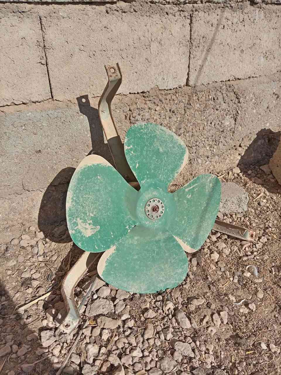 للبيييييع....... مفرغه نشينل شغاله... عاكسه شاحنه رافعه ٣ب١..... وشاحنه باتريات سياره.

مكاني كبيسه 
***********
