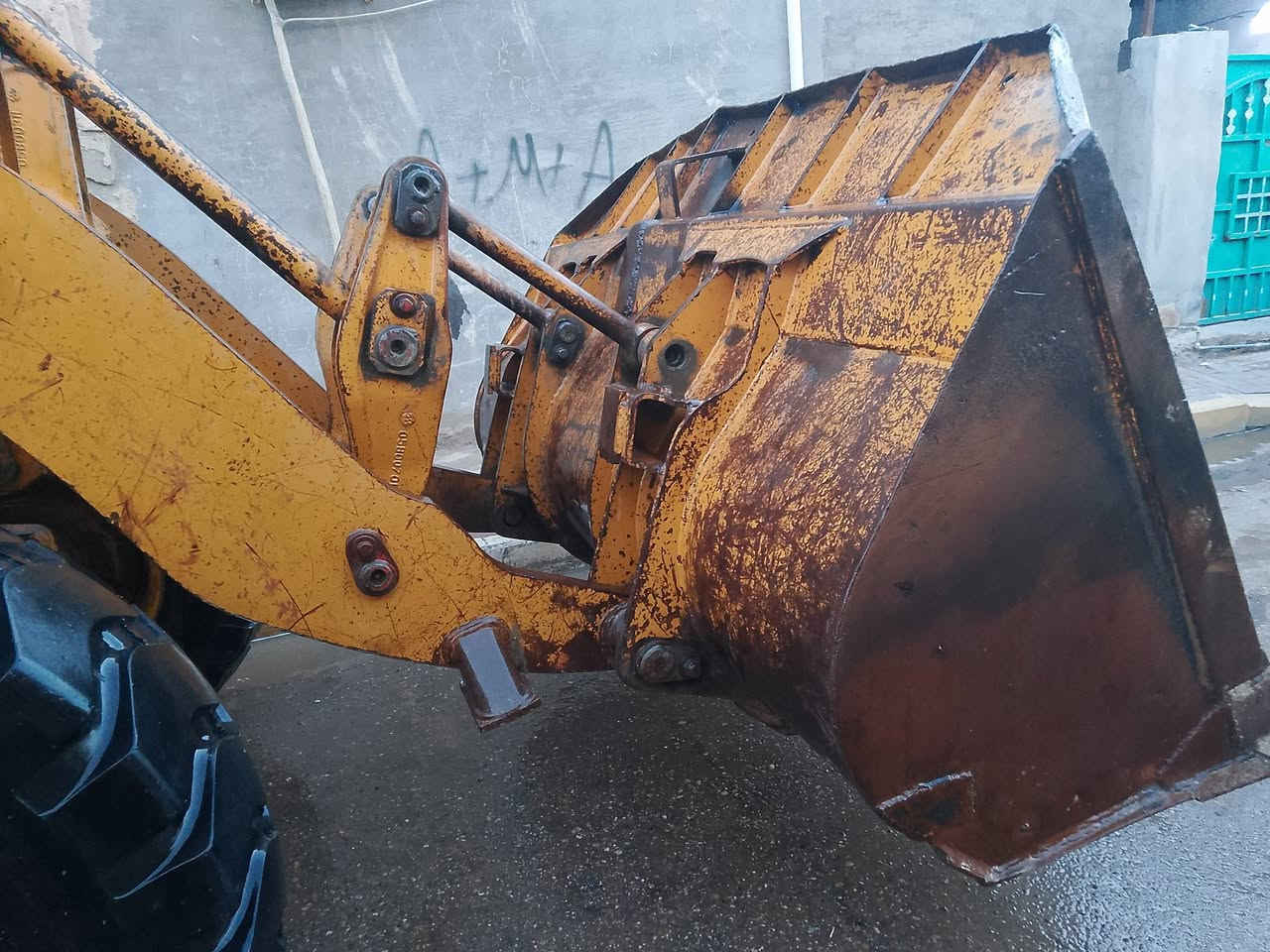 شفل عادي محرك بي موديل 79 أصل رقم ديالى الماني مكان الشفل رمادي الاتصال ***********
