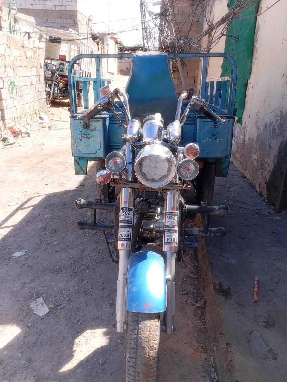 سلام عليكم ستوته موديل 2012رقم الماني محرك جديد تأيرات جدد المكان نجف ***********تصال
