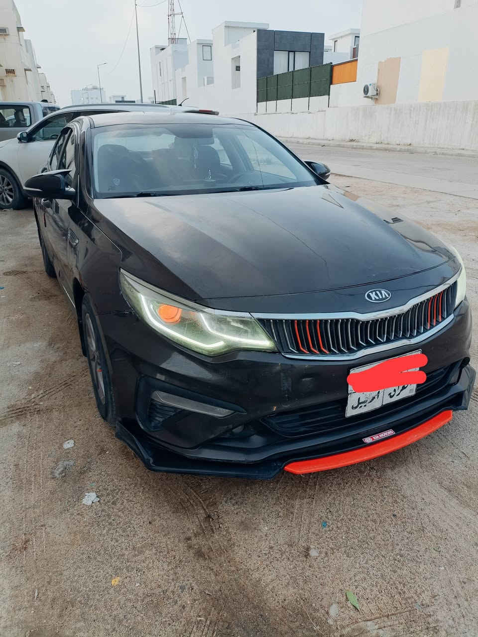 السلام عليكم كل عام وانتم بخيرمن رخصة الادمن كيا اوبتيما موديل 19خليجيه كويتيه قطع غيارياباني استخدام للدوام بصرة بغداد ماشيه 254كم محرك 2000 جديددهن اصلي كيرجديد بيه شخط بصفحه عكس السايق اثرستوته مامبين كلش باردخشم البنيد ويم الايت باردودايرصبغ.شويه ماعابرمالون وي شبرمن الباب فقط فول مواصفات ماعدا البصمه والفتحه حساسات امامي خلفي لايت زنون اشاري بالمري شفط دك جرس ب120 كم تبنيه ترحيب مكان السيارة بصرة السعر160 بيه مجال قليل السنويه انتهت هذا الشهرباسم شركه تريدتحويل تريدوكاله الاتصال اووتساب *********** عذرا عالاطاله بيه هواي مواصفات
