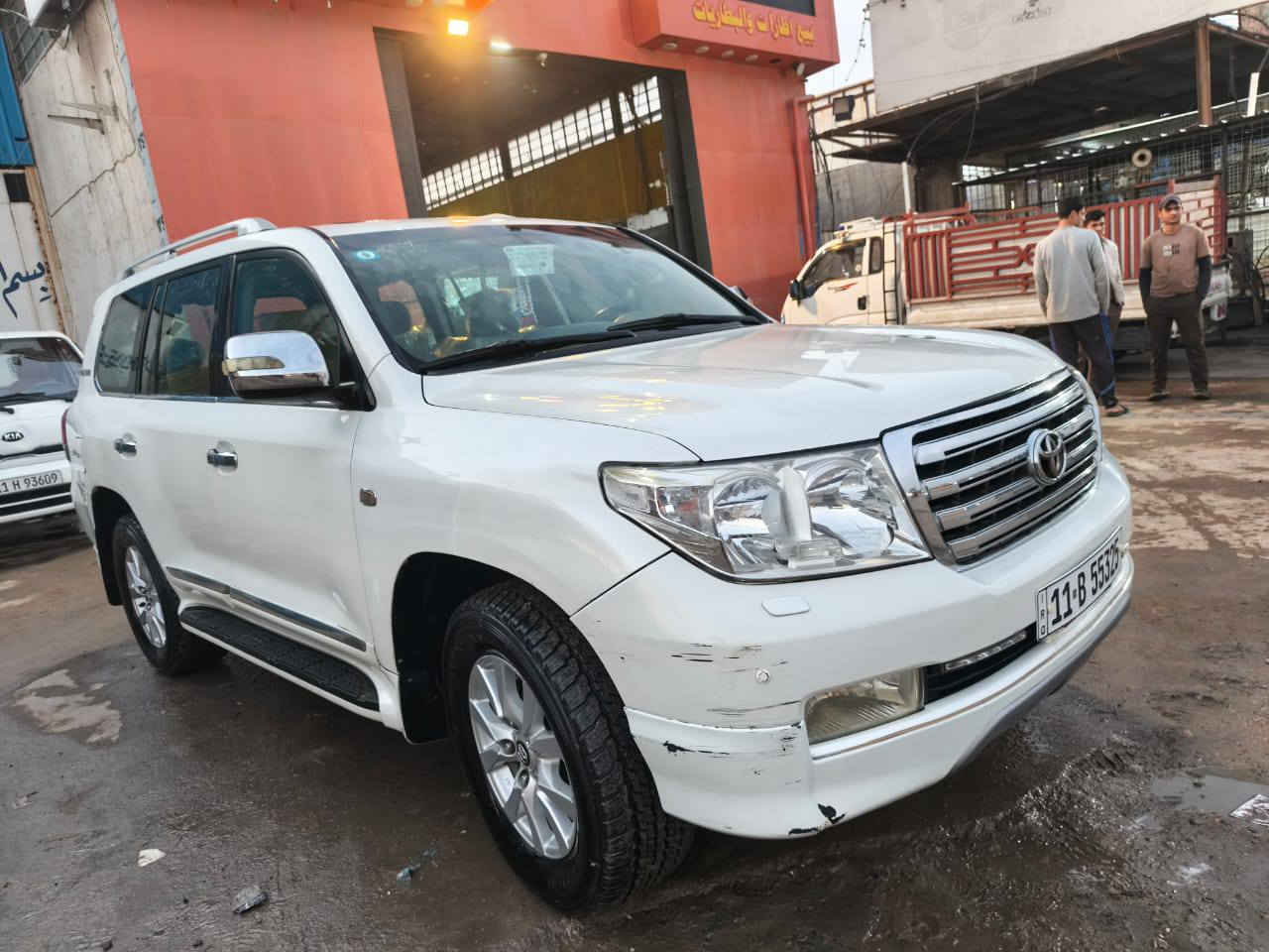 السلام عليكم 
لبيع سياره لاند كروزر
2010سياره مكفوله 
كفال عام سياره نضيف
سياره بسمنه ثاني يوم تحويل
رقم الهاتف ***********
مكلف بل نشره
