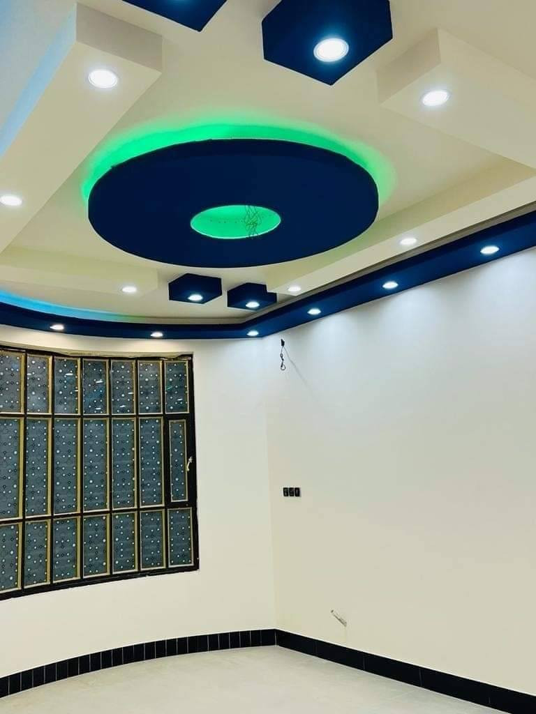 يعلن مكتب عقارات أبو انور فرع الطويسه عن وجود بيت البيع في ياسين اخريبط الزون الثالث مساحة 200 متر طابقين يحتوي على 6 غرف نوم وصاله وستقبال ومطبخ وصحيات وكراج بناء حديث 2023 بناء كله طابوك سعر المطلوب 550 مليون وبيه مجال مكان راقي ممتاز الستفسار//***********//***********// كما نستقبل جميع عروضكم وطلباتكم التجارية والعقارية المكتب مجاز قانونيا المكتب ماقبيل مطعم الحسون عقارات أبو انور فرع الطويسه
