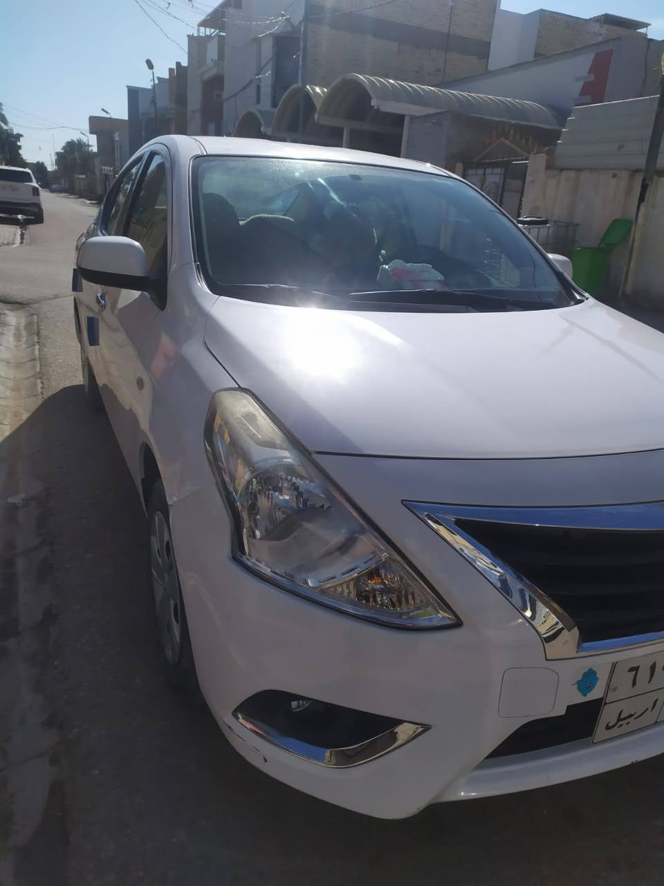 السلام عليكم نيسان صني هندي  بليتة شركة مديل 2020مكفولة كفالة من كلشي فقط بارد بصيط  ومامبين  ماشية 46 نضيفة جدا سبايدر شاشة وكامرة  البيع نقد فقط المكان النجف الأشرف السعر 105مع المجال للاتصال ***********
