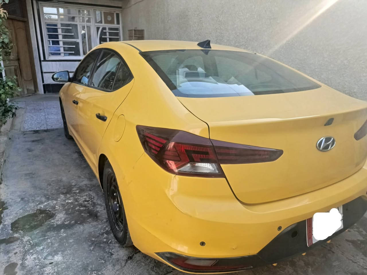 السلام عليكم النتراء أمريكي 2020رقم بغداد محرك دوش مكفوله تخم تاير صدر جديد تحكمات  تبريد جاهز بدون ارباك حادثة جاملغ خلفي بدون دواخل السياره  خير من الله التصال ***********
