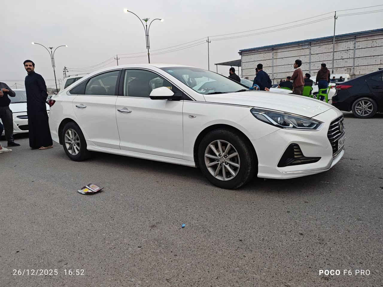 سلام عليكم 
سوناتا وارد كوري ماينكفل من صبغ  مديل 18 رقم كربلاء بأسمي 
تحويل ثاني يوم 
ابيض صدفي سياره فول حساسات خلفيه بصمه 
شاشه كبيره  تخم تاير مكينه وكير تبريد حداده 70 ب لميه 
السعر 137 وبيه مجال 
مكان البصره خور الزبير 
*********** ابو العوف المطوري
