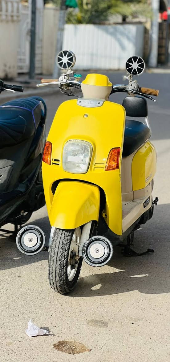 سلام عليكم بوليس البيع دراجة حلو ومرتبة نقصهة بس كابريتر تجاري شادلهة سعر 1100 مكان الشعلة الرقم (***********)
