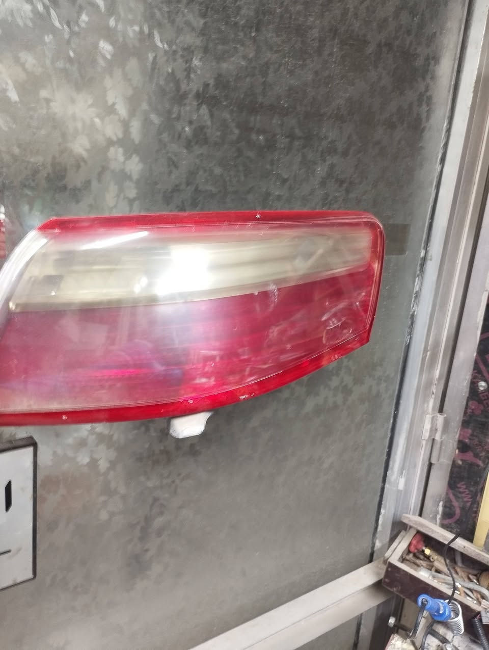 السلام عليكم يدات كامري ٢٠٠٨ خليجي مكفولات من الصبغ سعرهن ٣٥ وبكلايت خلفي جهه اليمنى سعرهن ٦٠ ألف اصليات وتريشه جامه عدد ٤ سعر ١٠ مكاني بغداد خلف مستشفى اليرموك للاستفسار الاتصال على الرقم ***********
