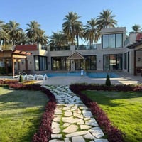 تتوفر حجوزات طيلة أيام الأسبوع 🏕مزرعه منتجع الامراء🏝 يتوفر مسبح داخلي ...