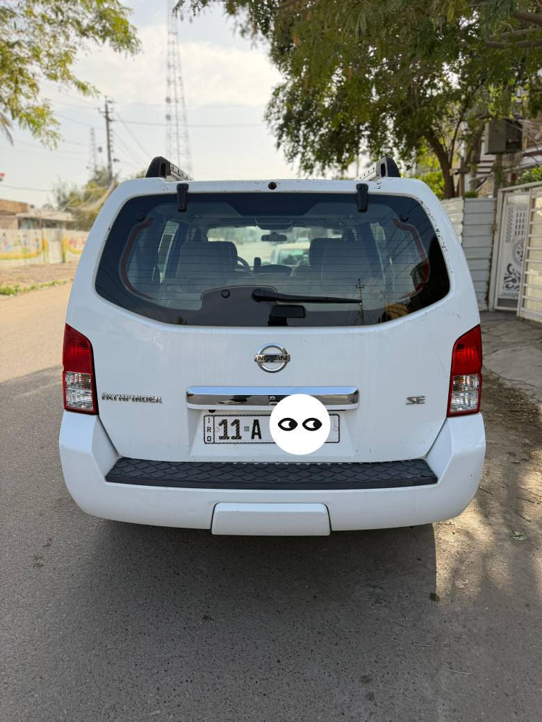 باتفندر 2012 للبيع وارد خليجي بيه طخه بجاملخ الخلفي الايسر  وسونارة جديد موجود سيارة كامله مبيه اي نقص كير محرك صدر كله كامل فول مواصفات بصمه سلايد تبريد 3 قطع تخم تاير جديد  مسجل شاشه كامرة بلاد كشي بيه علبلاد سنويه 2027 هزة بيه رقم جديد 4 ارقام عارضه 125 الاتصال *********** بغداد, العراق
