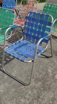 سكملي قديم عدد 6 للبيع نظيفات جداً ماعدى واحد بس بي شريط نقص  للتواصل ...