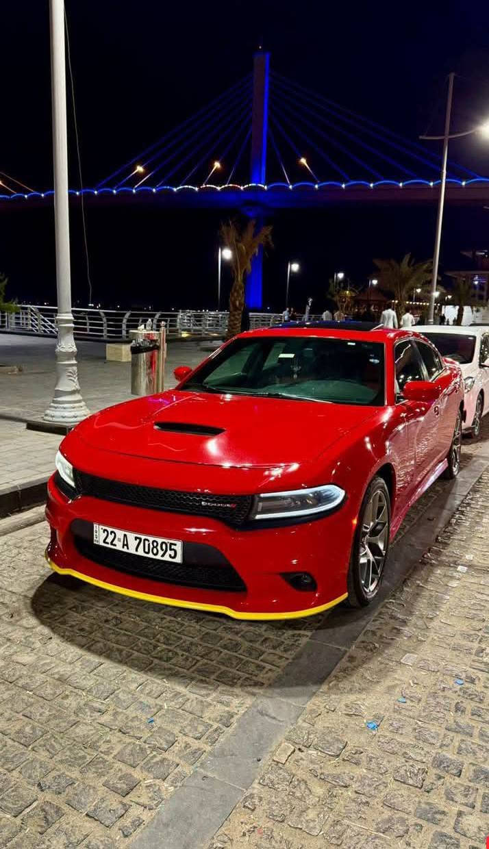 جارجر GT  للبيع او المراوس 
السياره عليها ادامه كامله بل شركه 
تخم تاير جديد صدر جديد 
باتري جديد 
الرقم اربيل بأسم شركه هارلم 
سنويه ورقم جديد 
الموديل : 202٣. (خليجي) . 
وكاله هارلم 
السياره كفاله عامه من الصبغ والتبديل والبارد
الون : أحمر طماطي
المحرك : V6.  3.6L .
المواصفات :
* شاشه كبيرة مع نظام ملاحة GPS .
* الشاشة مع اوپشنات SRT . 
* سستم صوت الپاين مع سماعات پريميوم .
* فتحت سقف (سلايد) . 
* مقاعد جلد رياضية . 
* مقعد السائق كهربائي . 
* حساسات خلفية . 
* تشغيل عن بعد . 
* محدد سرعة . 
* تلفون بلوتوث . 
* كاميرا خلفية .
* مرايا متحسسة للاضاءة العالية .
* كير شفتر بالستيرن . 
* دخول ذكي (بصمة) .
العنوان : بغداد العبيدي

الهاتف : ***********
مغلفه : PPF ضمان 10 سنوات
سعر  : ٢٧٥ بيه مجال مال مستعجل كلش واتساب ماعندي
