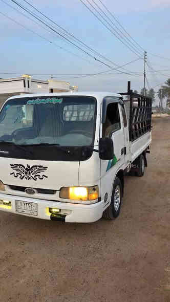 كيه فونتيره موديل 98 رقم انبار كليزي  هزه جديده عظم عاج 30 محرك كير صدر كهربايات تخم  تاير كله جديد سياره مال جناي متعوب عليه جهزه من كلشي دوشمه تخم كله جديد سبعه جنكال  سعر 53 وبيه مجال مكاني رمادي ***********
