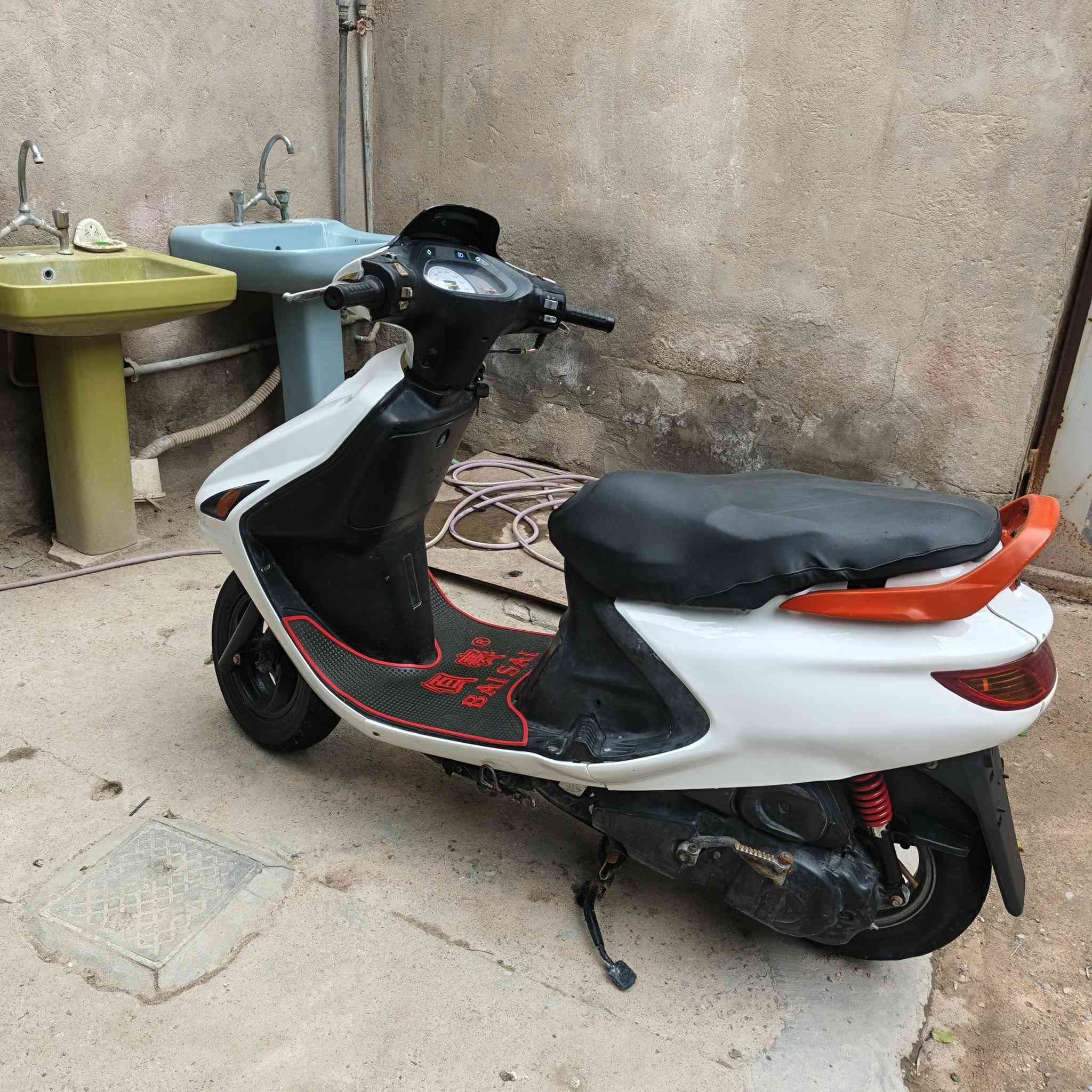 السلام عليكم شباب دراجه فراشه البيع مفتوحه اول مره كهربايات شغاله سلف وهندر سعره 400الف وبيه مجال قليل العنوان بصره الزبير


**إذا كنت صاحب هذا الإعلان وتريد حذفه لأي سبب، رجاءا أرسل رسالة إلى الدعم الفني**