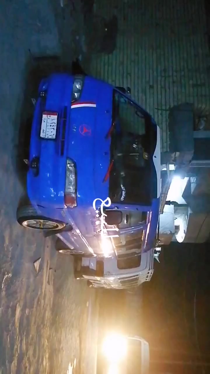 كيه هونداي للبيع وكيه اسيه للبيع وكوستر. للبيع لكيات جاهزات مجهزات وكوستر نقص بس صطاب وشاير وايرات مكطعه لشراي يتصل***********
