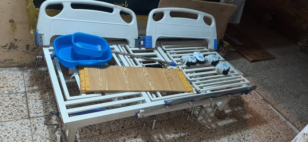 سرير طبي للبيع نظافة ٩٥% السعر ٣٥٠ الف
وبيها مجال للاستفسار اكثر الاتصال على الرقم التالي
.
***********
