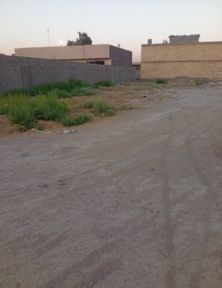 قطعة ارض للبيع 125 متر  زراعي سند 25 اصولي مكاتبة + وكالة العنوان بغداد منطقة الدوانم نهاية شارع الفلل مجاور مقاطعة 3 على 10 واجهة القطعة 6 متر  وربع والنزال 20 تستلم صافي 125 متر  ملاحظة عرض شارع القطعة 12 متر القطعة صايرة على شارع عام وليس فرعي  واتساب ***********

