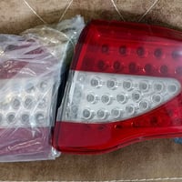 زوج مرايات شفط كورولا ٢٠٠٩-٢٠١٠ و بكلاتات لد كما موضح بالصور.. اريدهن ...